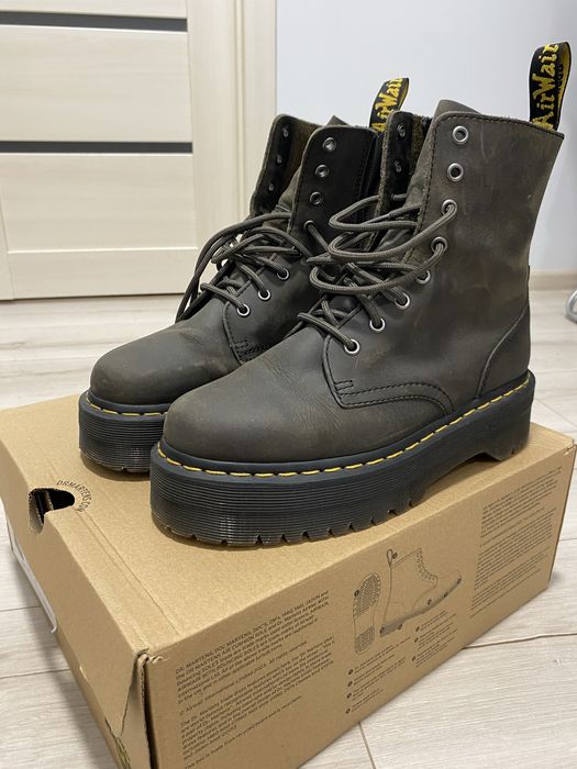 Берци Dr.Martens Jadon