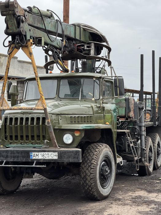 Продам урал лесовоз с манипулятором