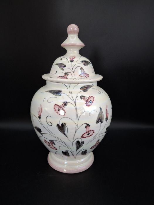 Wazon z pokrywą NR12