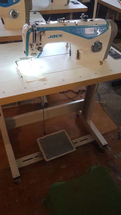 Bruce RF4 Промислова швейна машина з серводвигуном