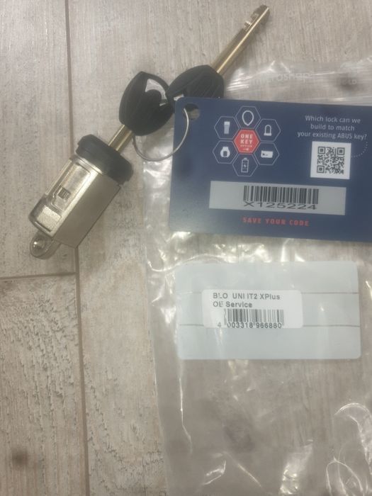 Zamek Abus akumulatora 2 sztuki Bosch Yamaha Brose BLO UNI IT2 XPL