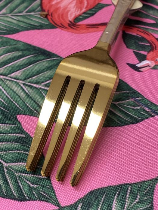 4 garfos dourados aço inox edição limitada