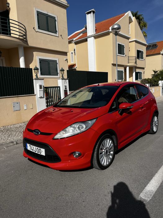 Ford Fiesta - Motor Novo - Carro que dá nas vistas
