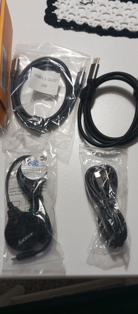 Kceve tipo C One bi KVM 8 K
