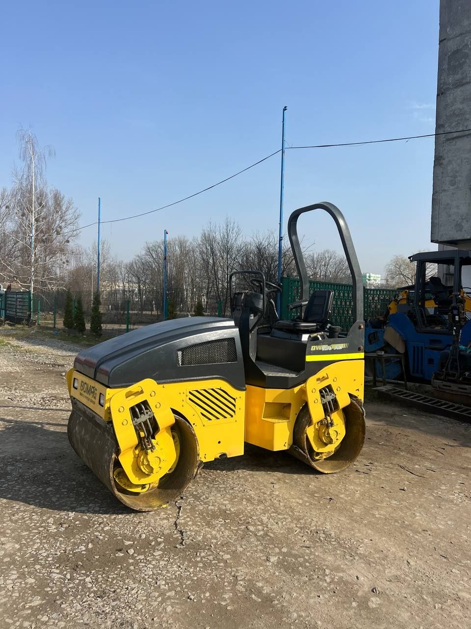 Продаємо каток асфальтний bomag bw 120 ad4  каток бомаг hamm amman ПДВ