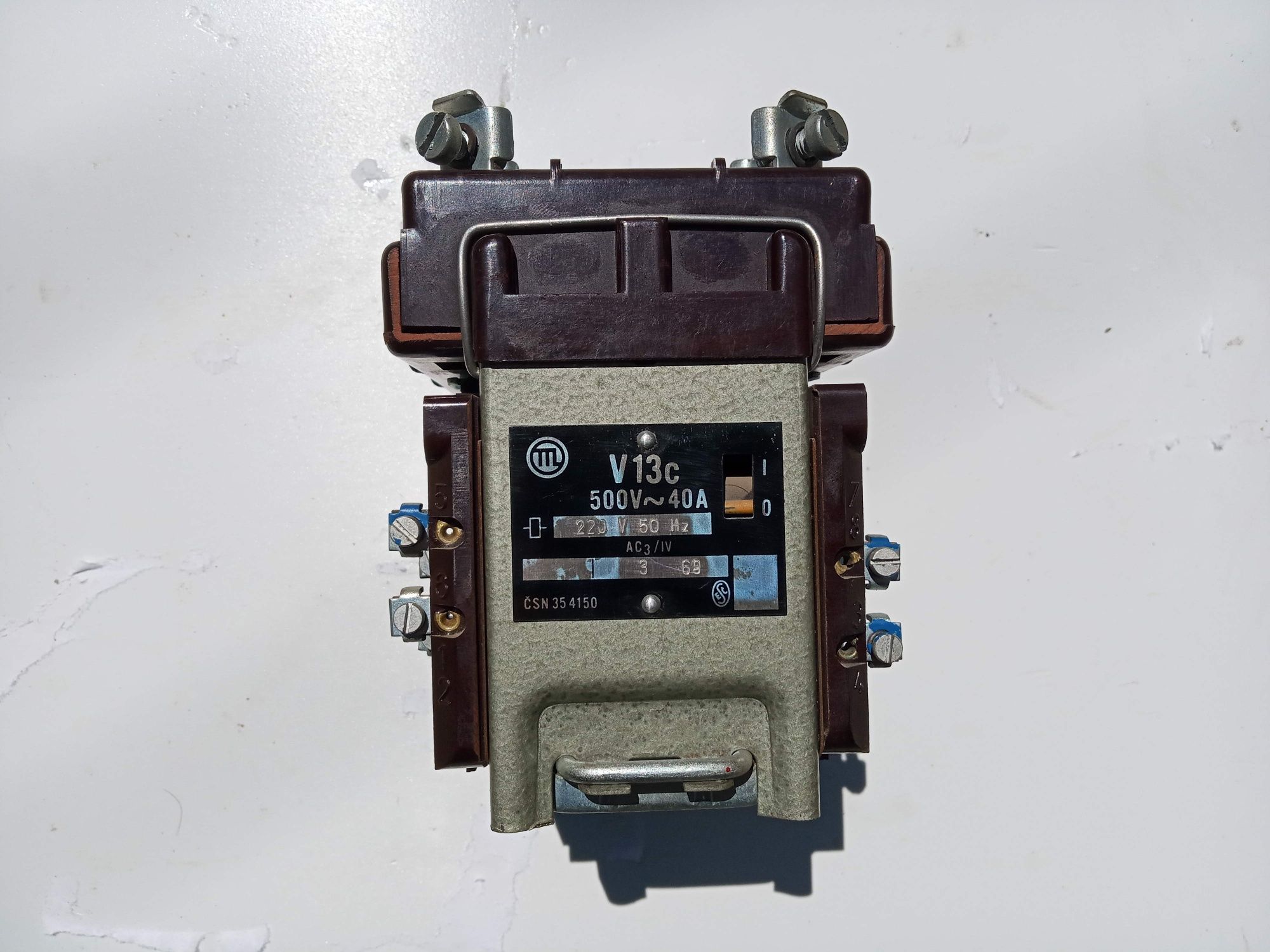 Пускатель электромагнитный V13D 005 ~380В 40А