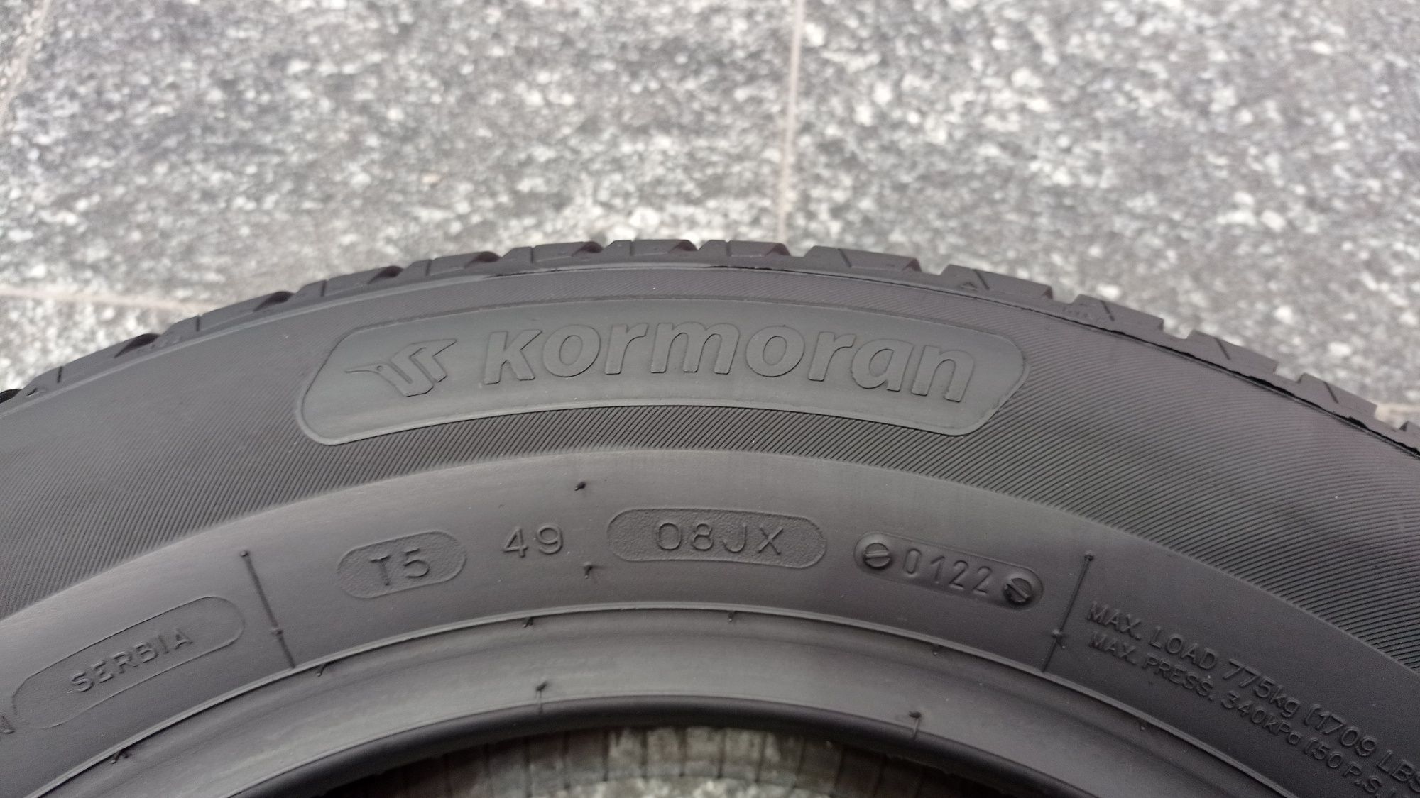 Літні шини 215/60/R16 Kormoran Road  Performance