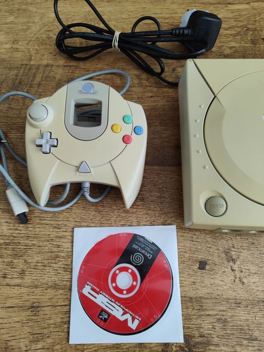 Sega Dreamcast PAL konsola do gier 100% sprawna zestaw pad kable