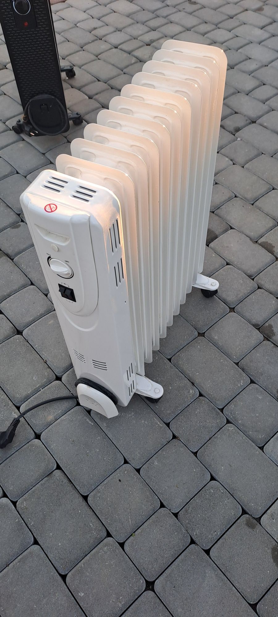Grzejnik olejowy 10 żeberek 2300/2700 watt
