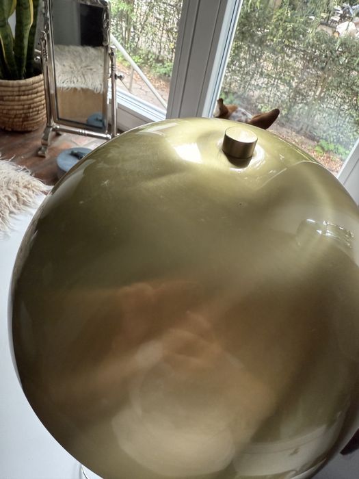 Lampa stojąca złota westwing na biurko do sypialni
