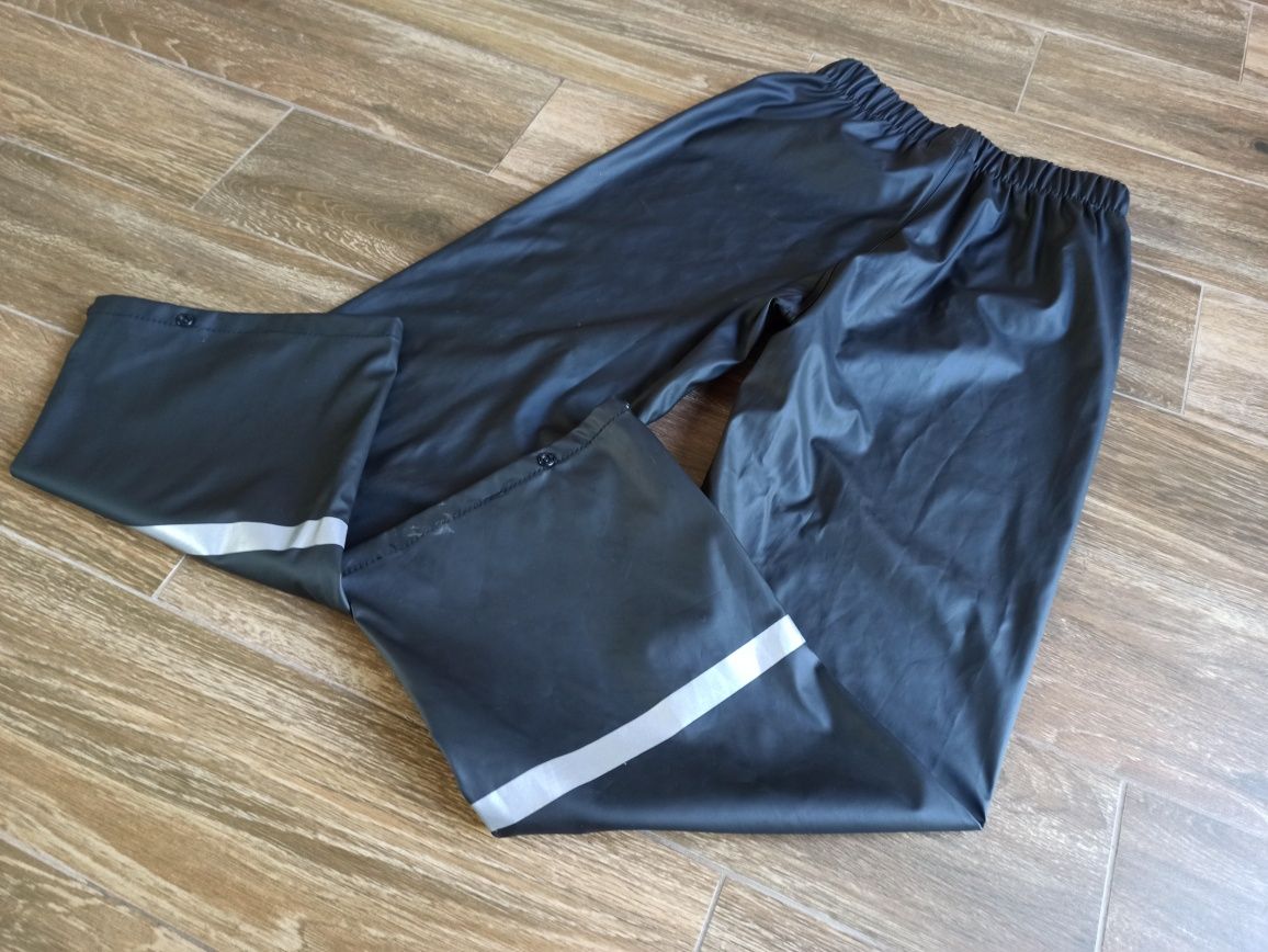 Spodnie przeciwdeszczowe Aretti rozmiar 12 lat czarne guma poliuretan