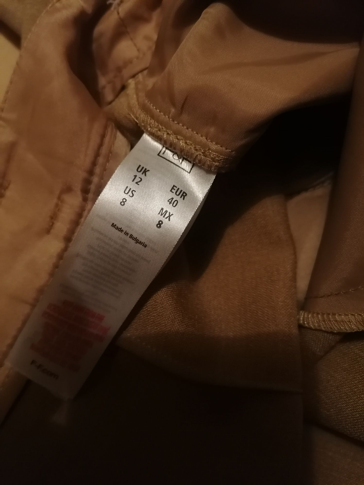 Karmelowe beżowe eleganckie spodnie na kant F&F 38