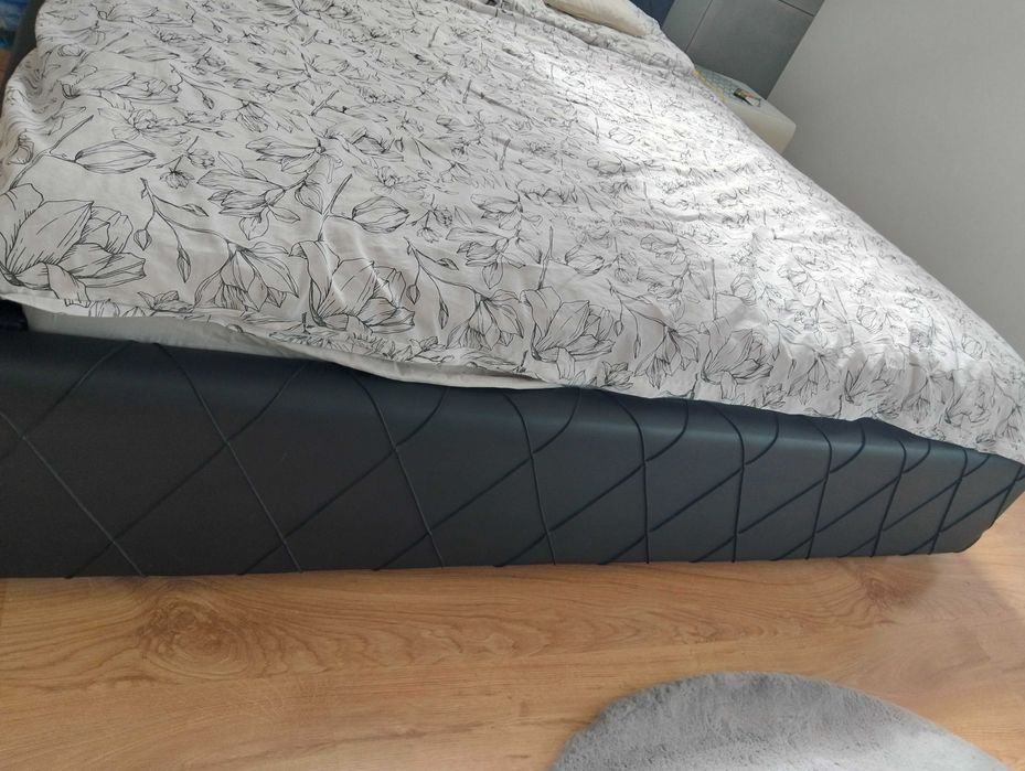 Łóżko sypialnia 200x220  z materacem komplet Glamour kryształki