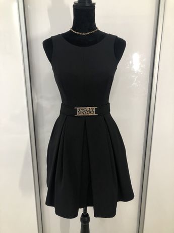 Sukienka czarna z tiulem M