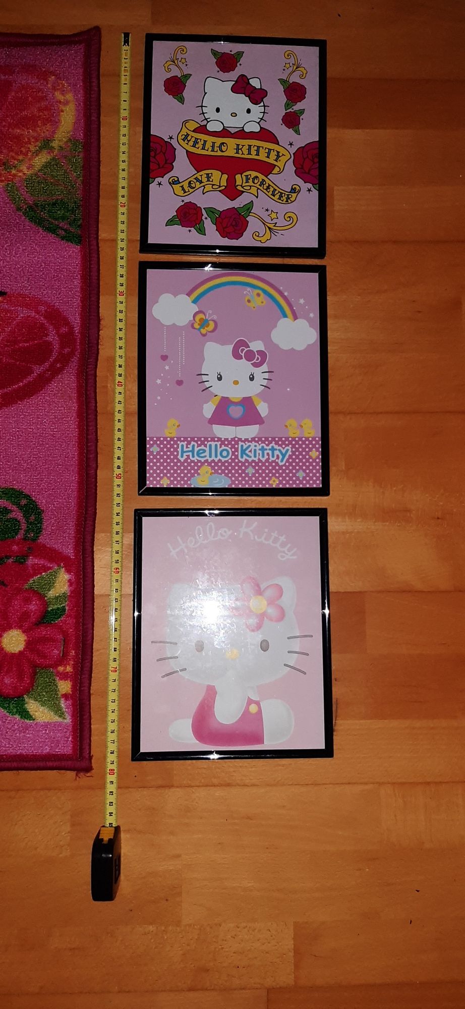 Hello kitty-relogio,4 quadros, 2 dvds,tapete