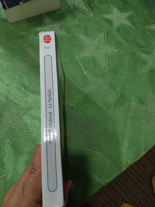 Le parfum . Portes incluídos