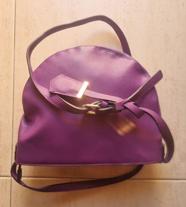 Mala formato meia lua