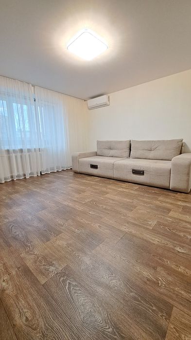 Продаж 3 кім.кв на Митниці