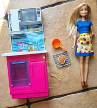 Barbie w kuchni.