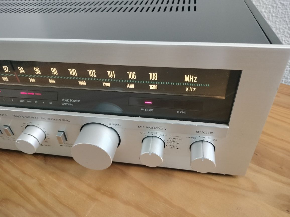 Amplificador Receiver SANSUI R-50