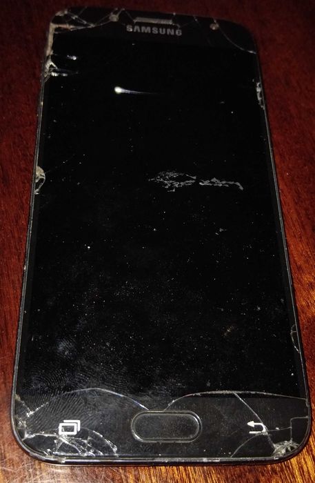 Samsung J5 на запчастини