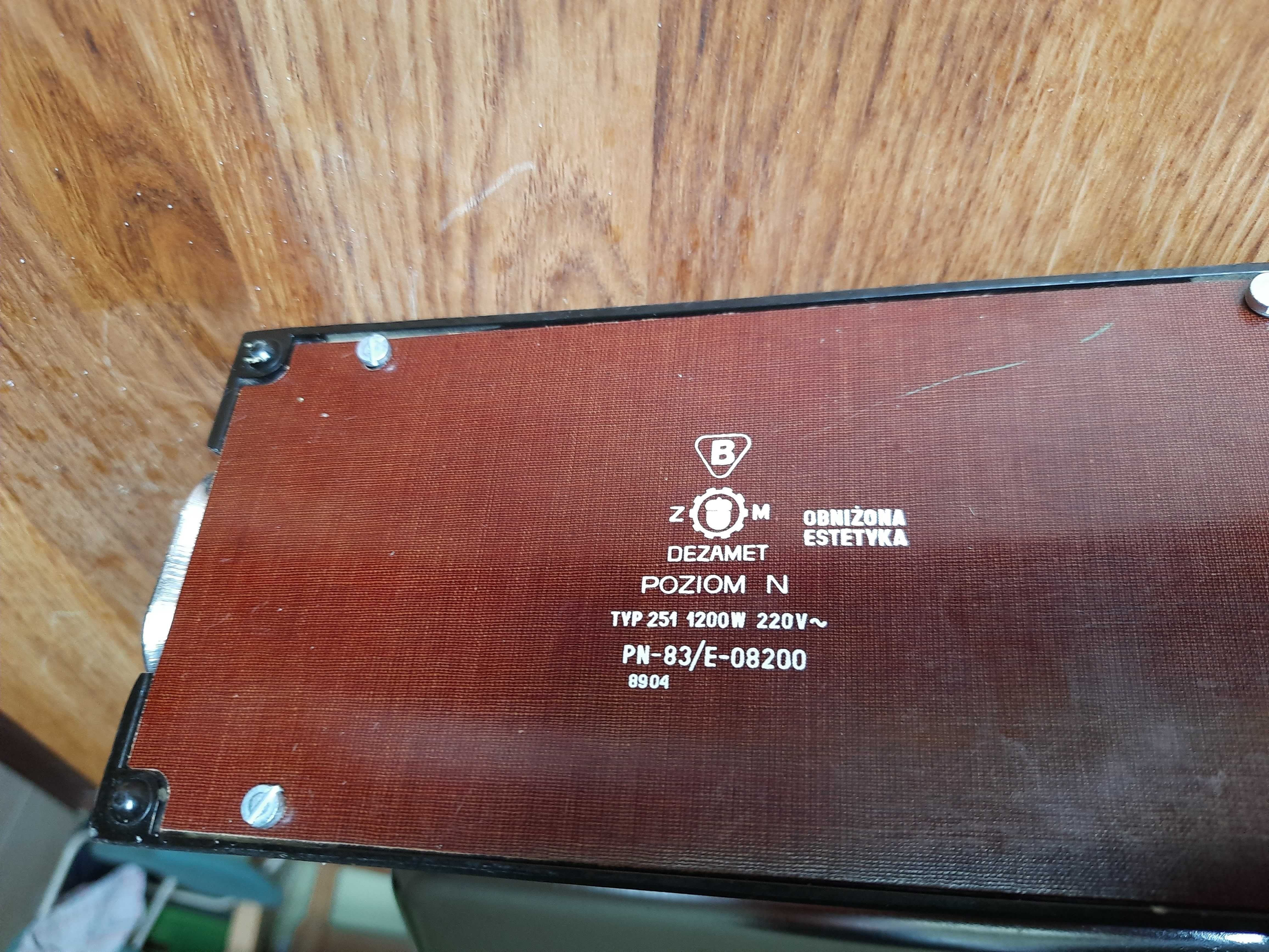 Gofrownica z lat 80-tych, Dezamet typ 251, niezawodna, z kablem