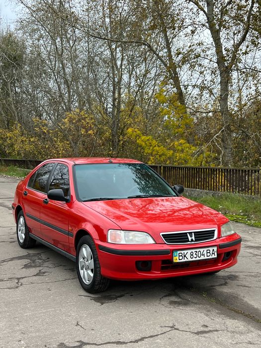 Honda Civic 1.4 is  1998p