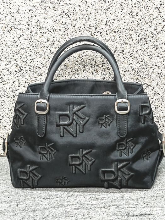 Torebka DKNY czarna logowana