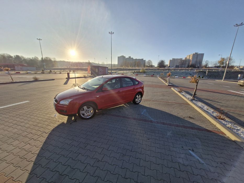 Ford Focus mk2 1.8 benzyna