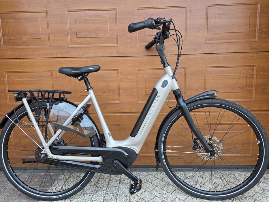 Rower Elektryczny Gazelle Grenoble C8 Bosch Smart 53 57 61 Szampanowy