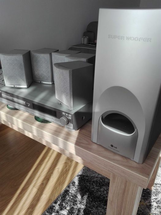 Sprzedam zestaw kina domowego LG 5.1 z zestawem głośników