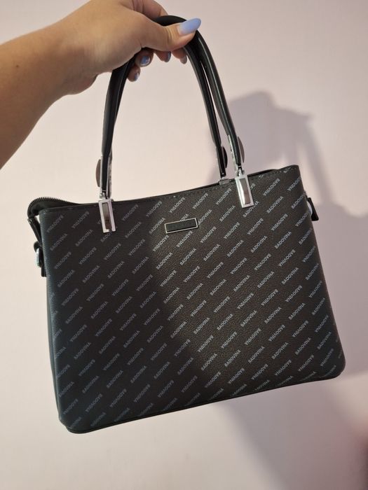 Компактная женская сумка