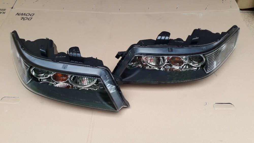 HONDA ACCORD VII 02 - 05 lampa przednia lewa + prawa KOMPLET NOWE