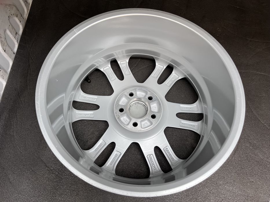 Диски R18 5 108 Volvo ХС60 5x108 оригінал нові 2017рік