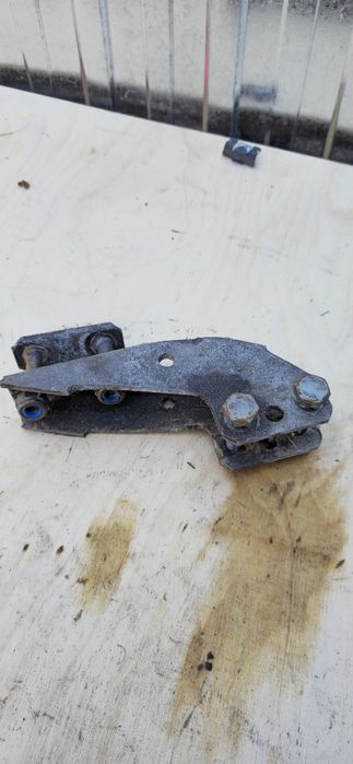 Mocowania drążków kierowniczych Audi 80 B4