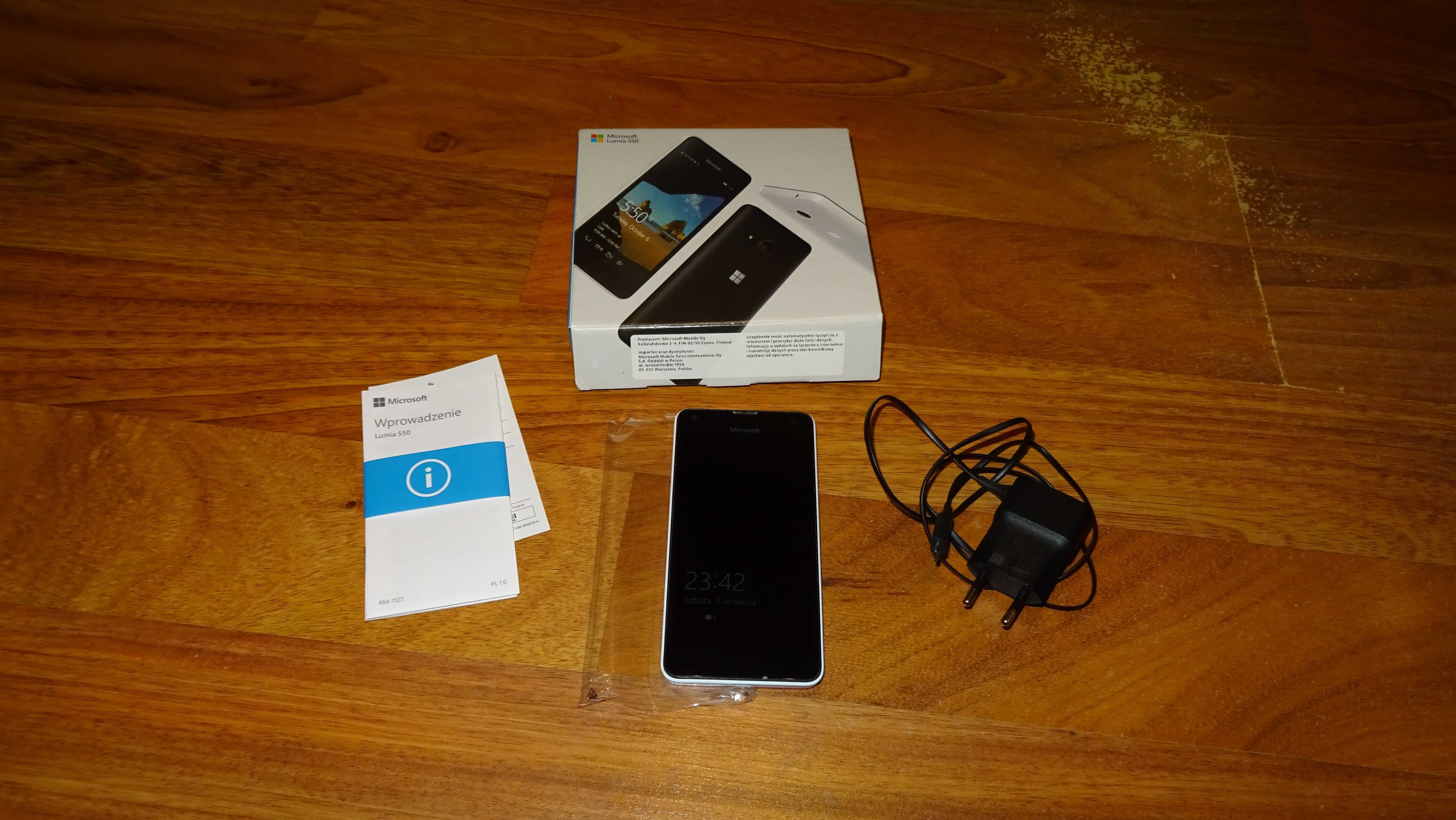 Smartfon Microsoft Lumia 550, cały komplet, sprawny