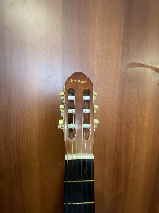 Класична гітара “Maxtone”