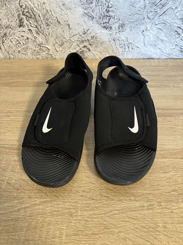 Сандалии-Босоножки Nike.39,5-40 р.оригинал