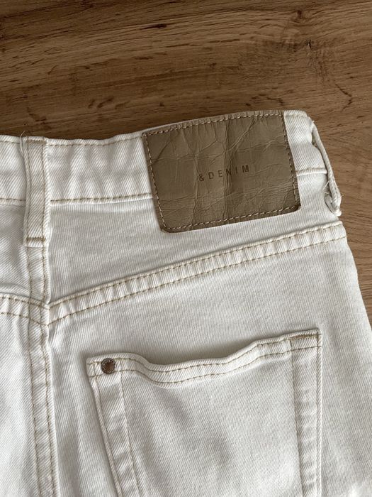 Джинси прямі молочні