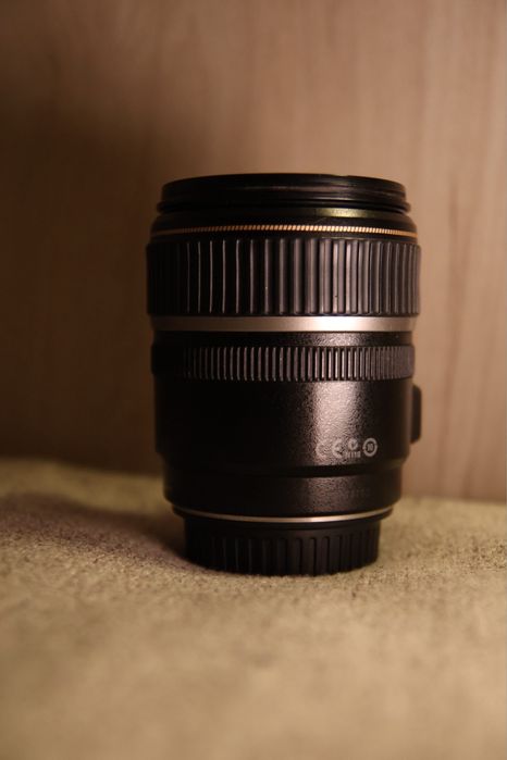 Canon EF-S 17-85mm f/4-5.6 IS USM