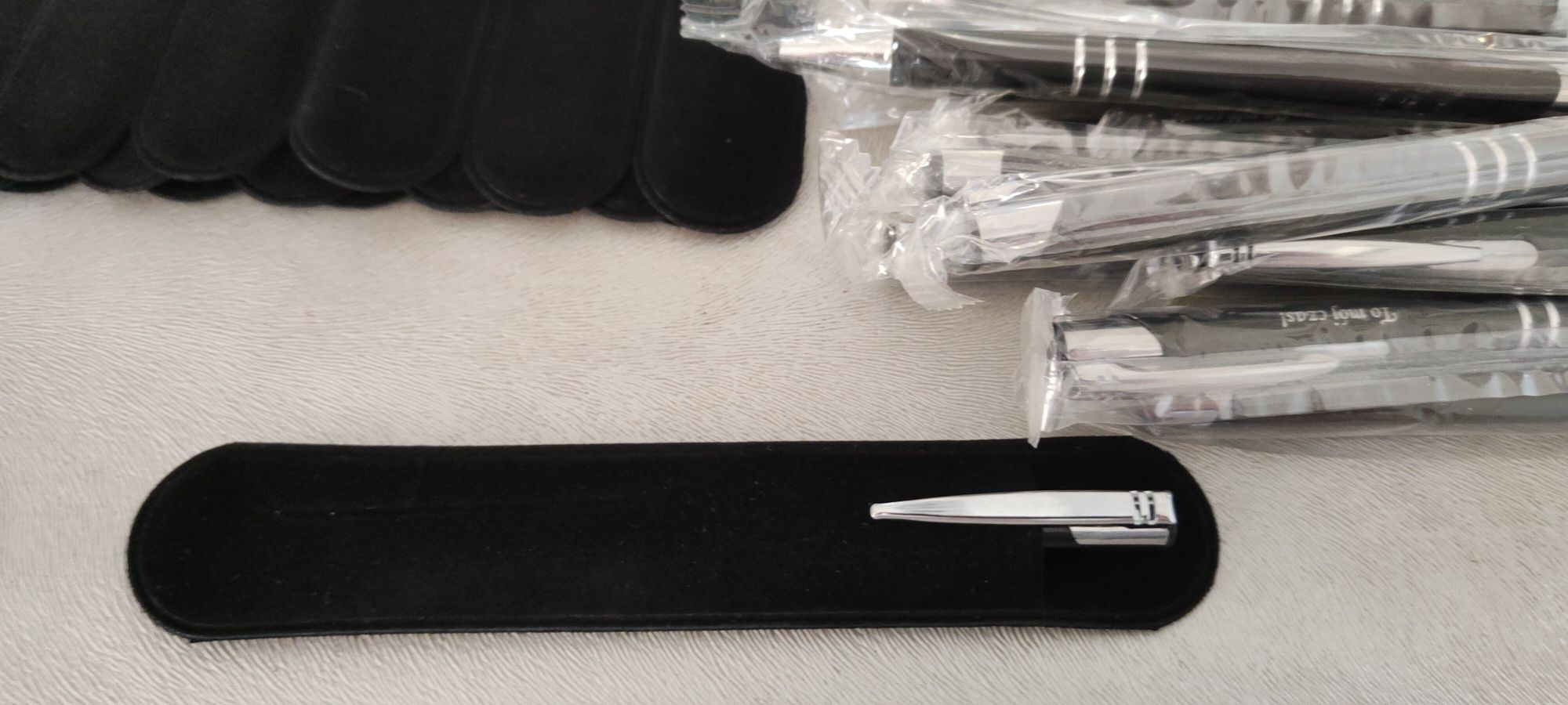 Długopis z grawerem "To mój czas" 15 sztuk z etui czarny NOWE metal