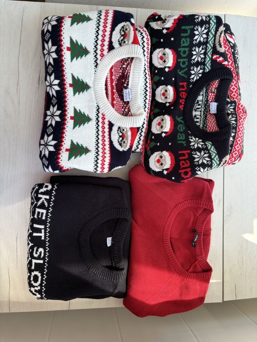 Новорічні світера від Defacto