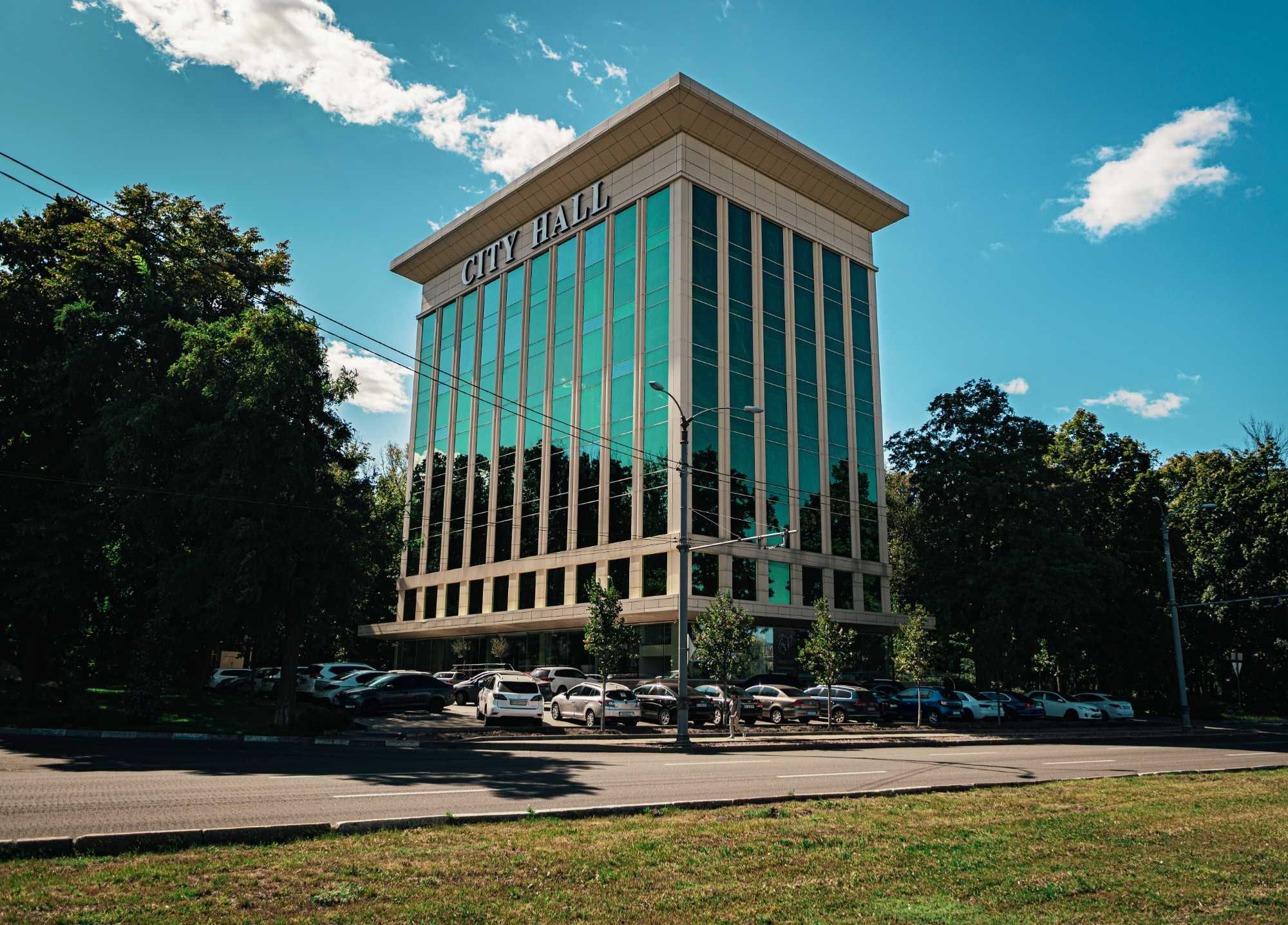 Оренда офісних приміщень в "CITY HALL"