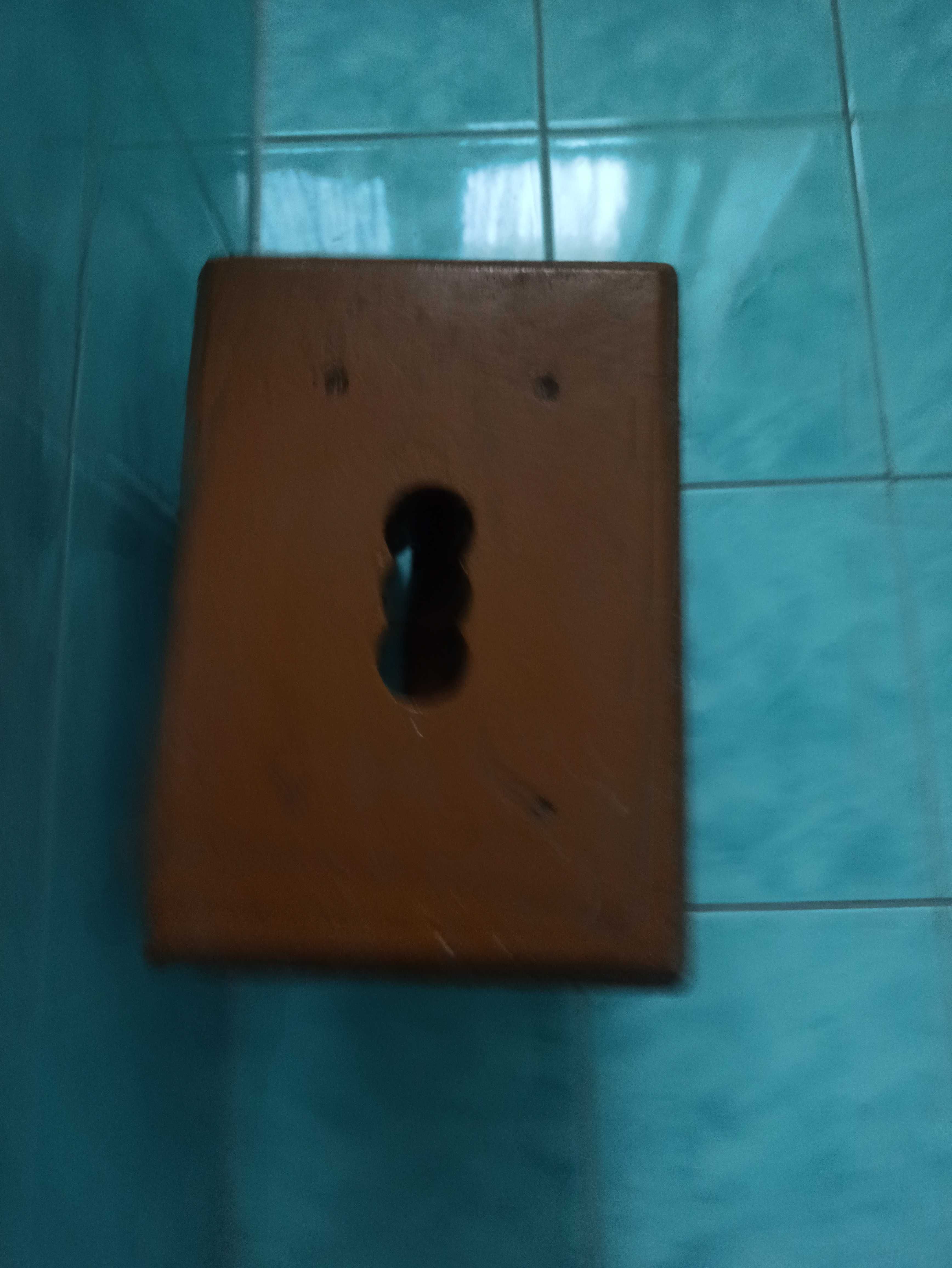 Zabytkowy taboret, stolek, krzeselko