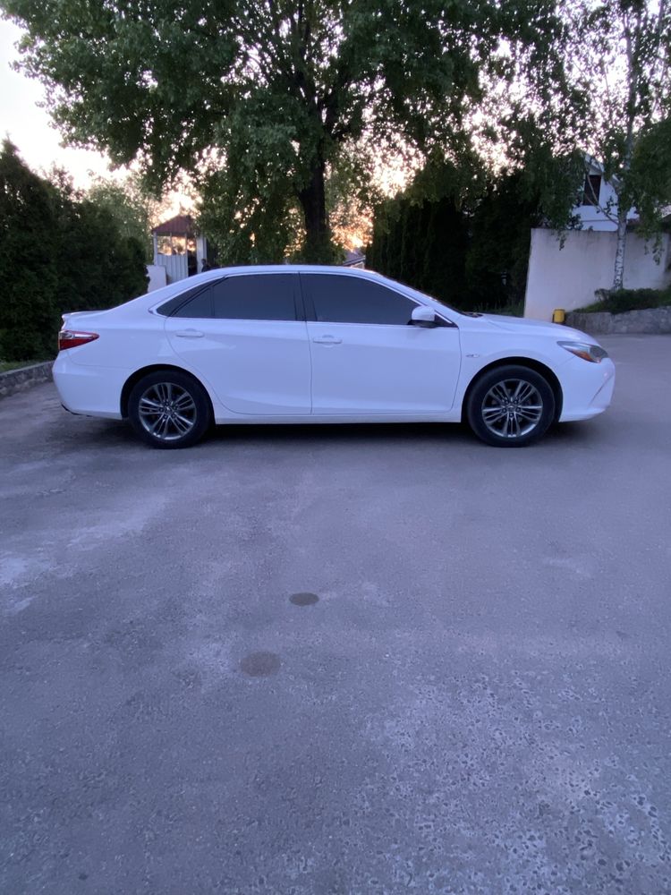 Продам CAMRY 55 2015 року