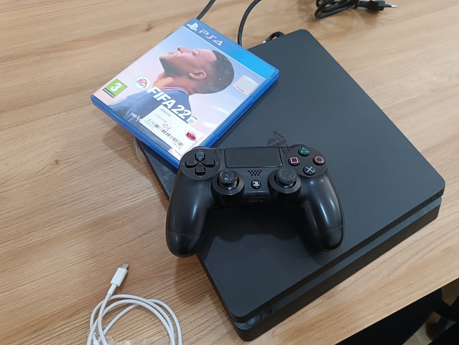 PS 4 1 console cabos um FIFA 2023