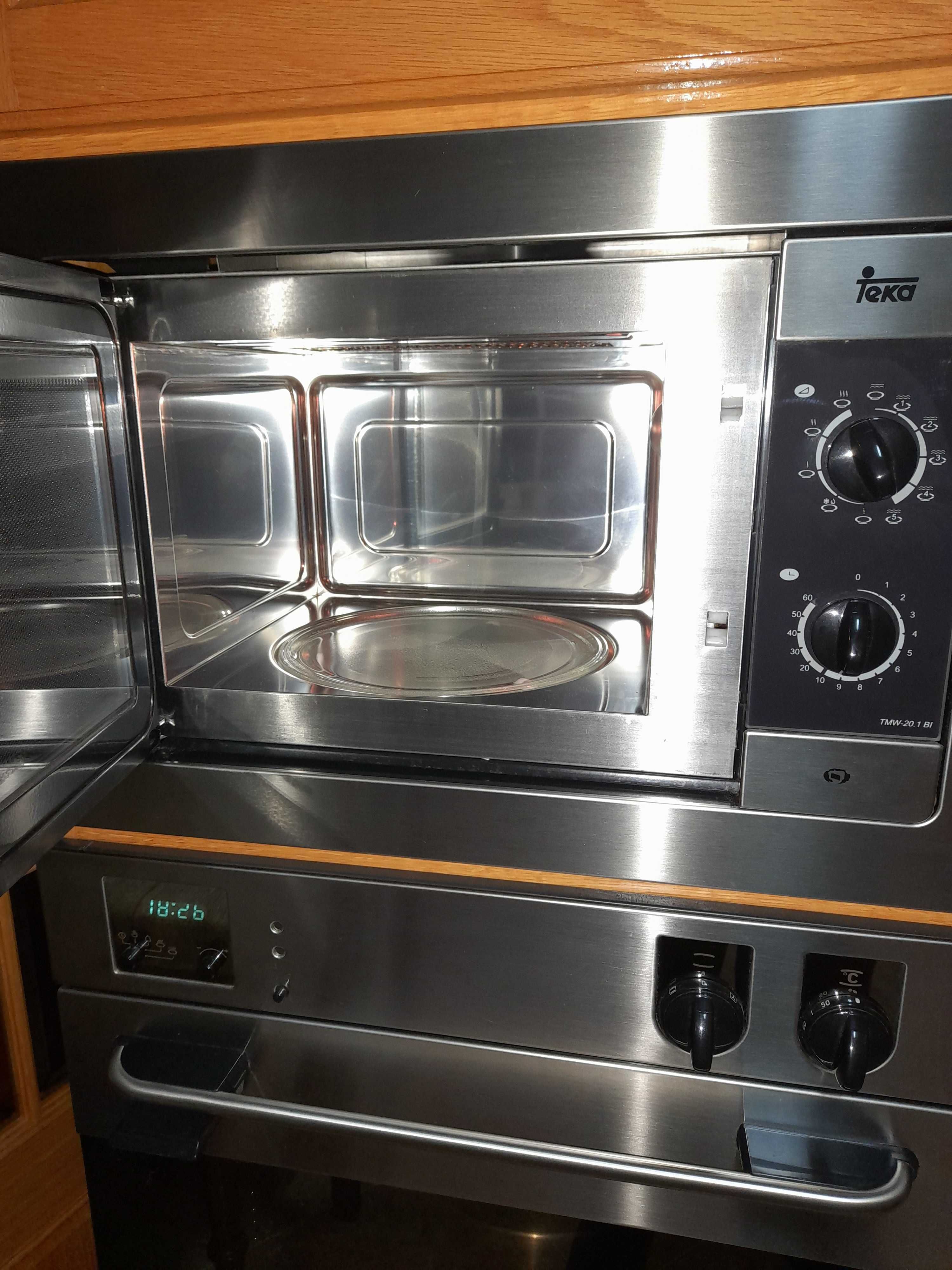 Forno i microondas linha inox marca teka