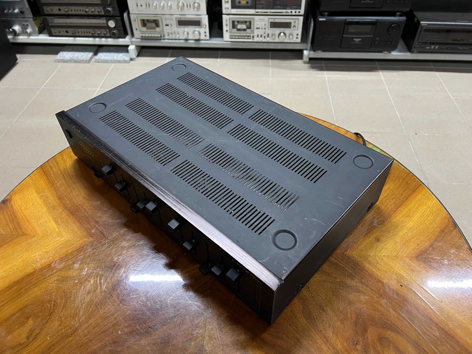 Korektor graficzny Crown Japan, Equalizer, Audio Room