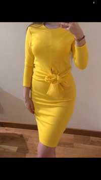 Żółta sukienka z wiązaniem mohito