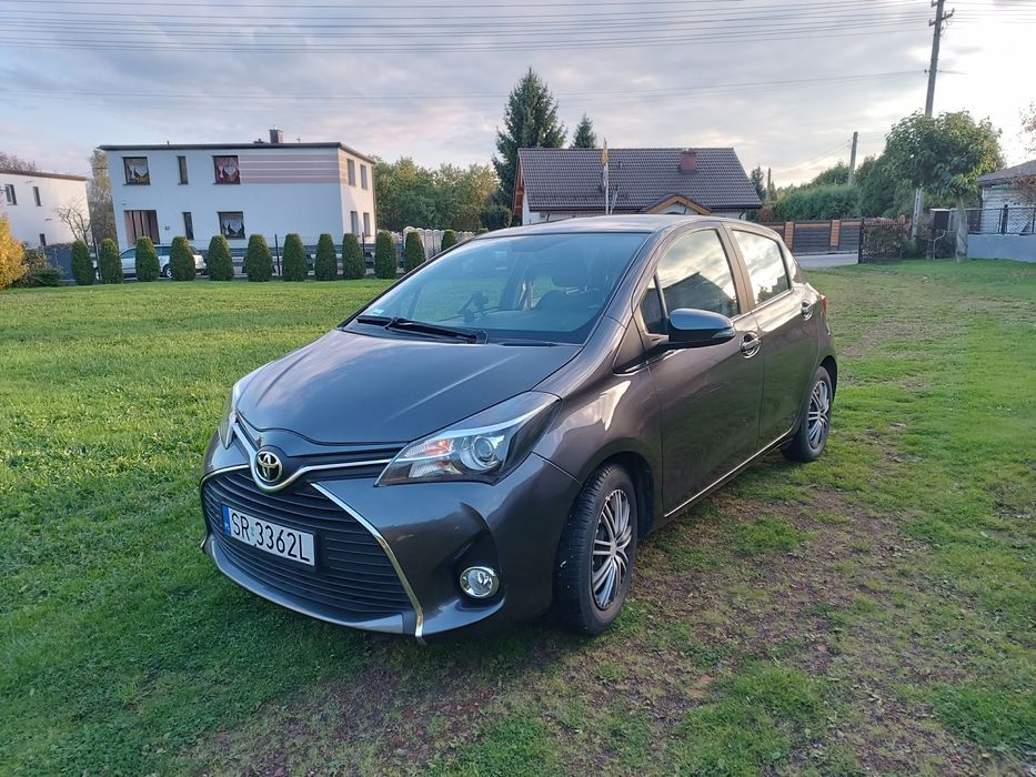 Toyota Yaris z hakiem